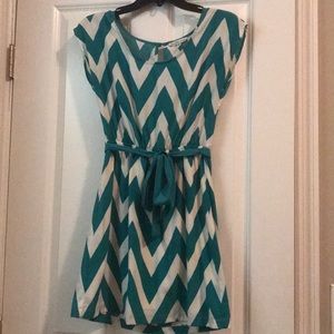 Chevron short sleeve dress